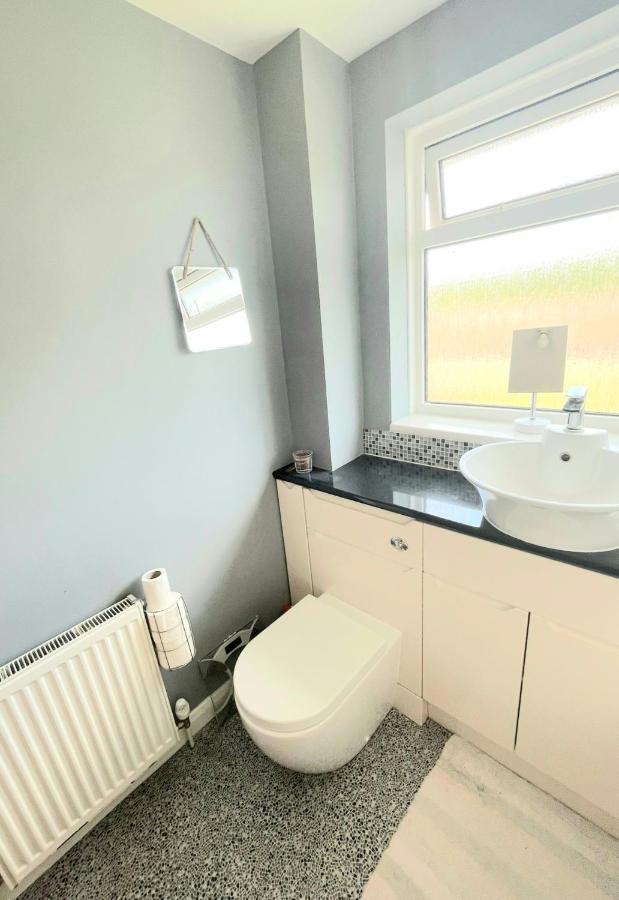 Appartement 5Min Drive To Luton Airport, 2 Train Stations & Motorway - Free Parking - Late Check Out 11Am - Quiet & Peaceful Location With A Relaxing Garden - Only 25Min Drive To North London - Free Wifi Extérieur photo